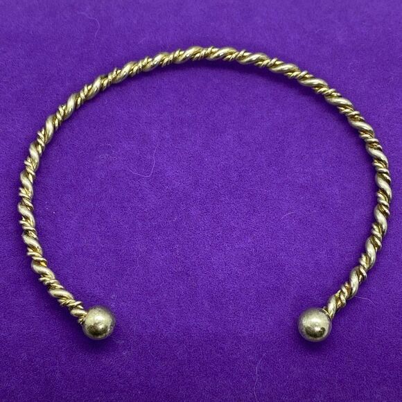 ⭐️ 💛 Sterling Silver Plated Vintage Twist Bangle - Picture 1 of 4